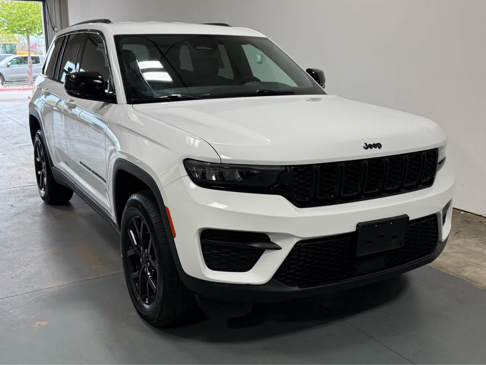 2024 Jeep Grand Cherokee Altitude