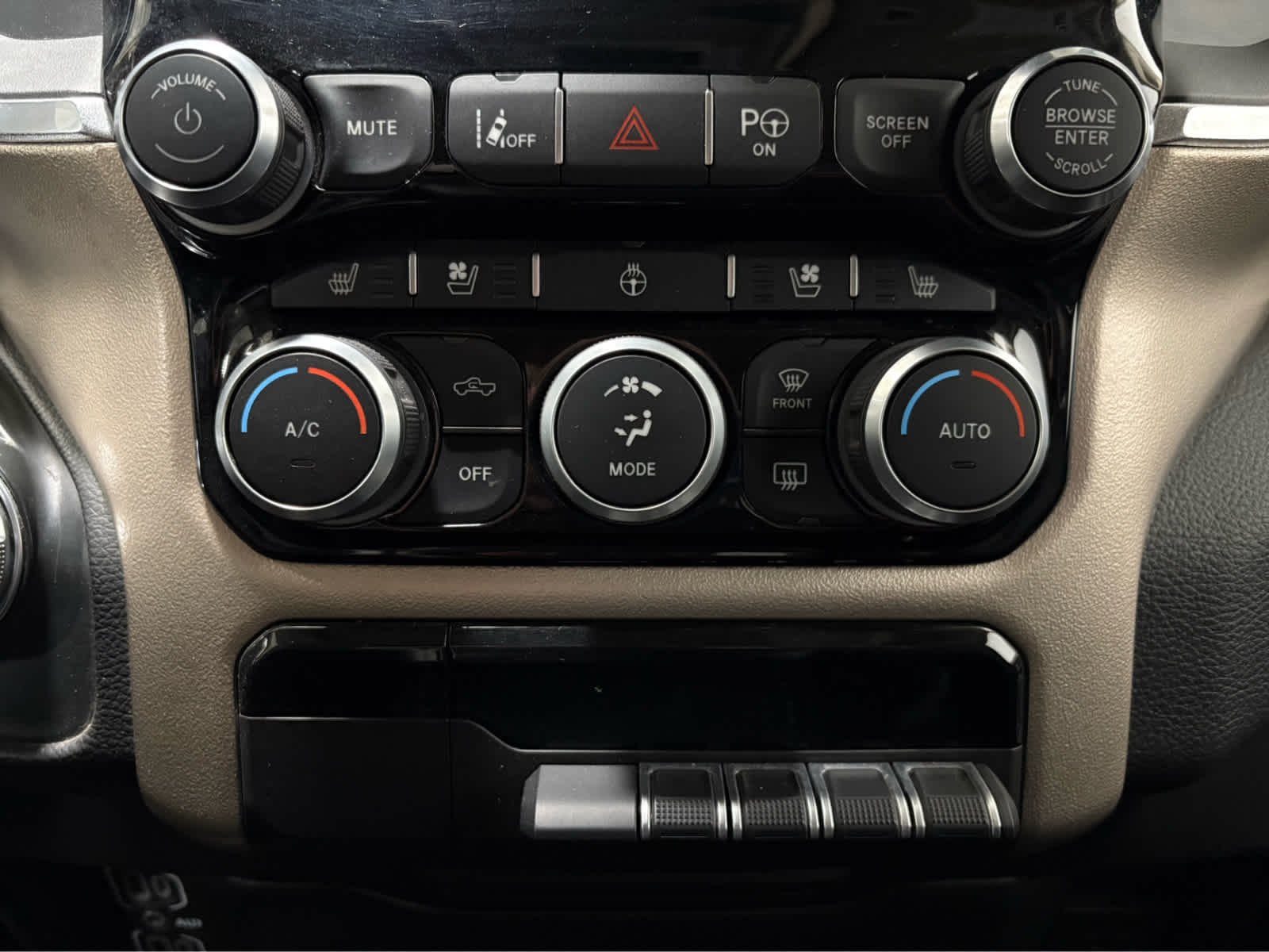 2019 RAM 1500 Laramie