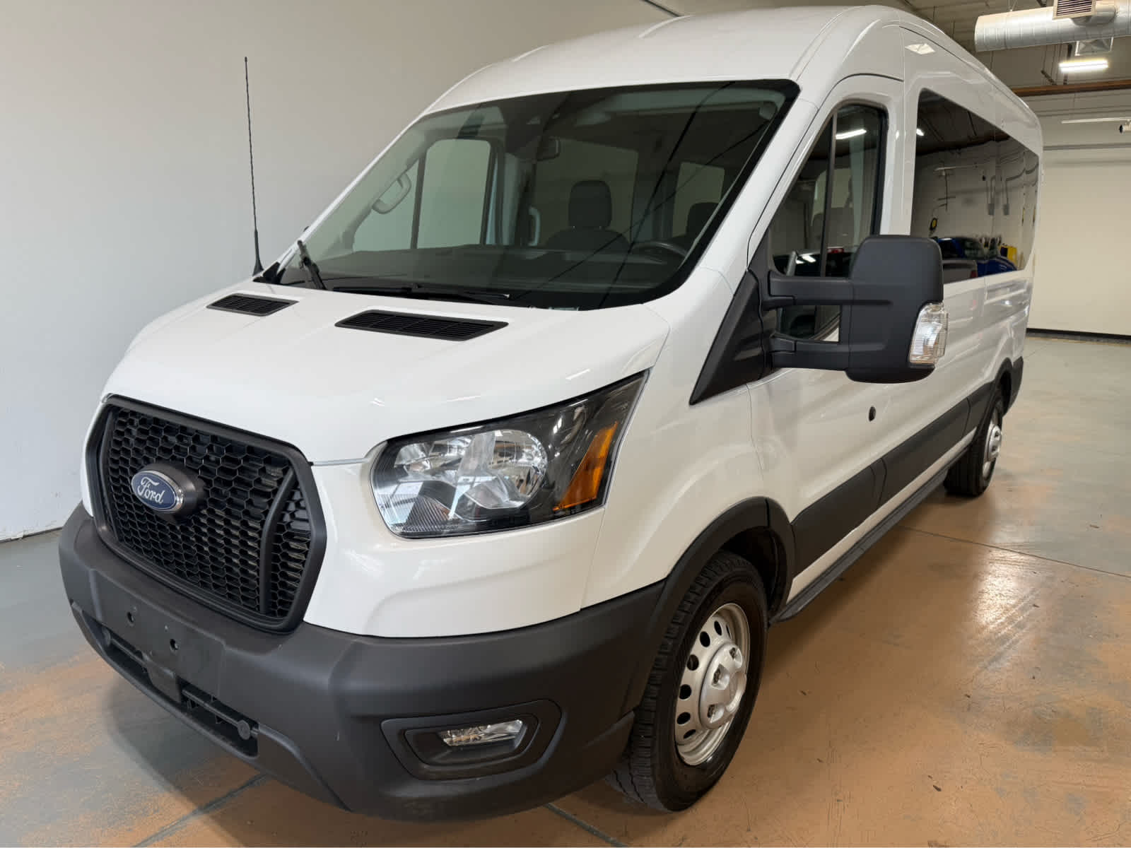 2023 Ford Transit 350 XL Med Roof Sliding Pass. 148 AWD's photo
