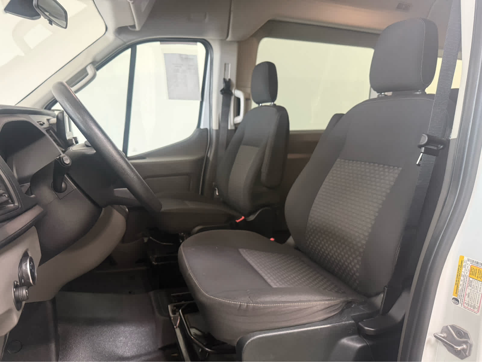 2023 Ford Transit Passenger Wagon XL