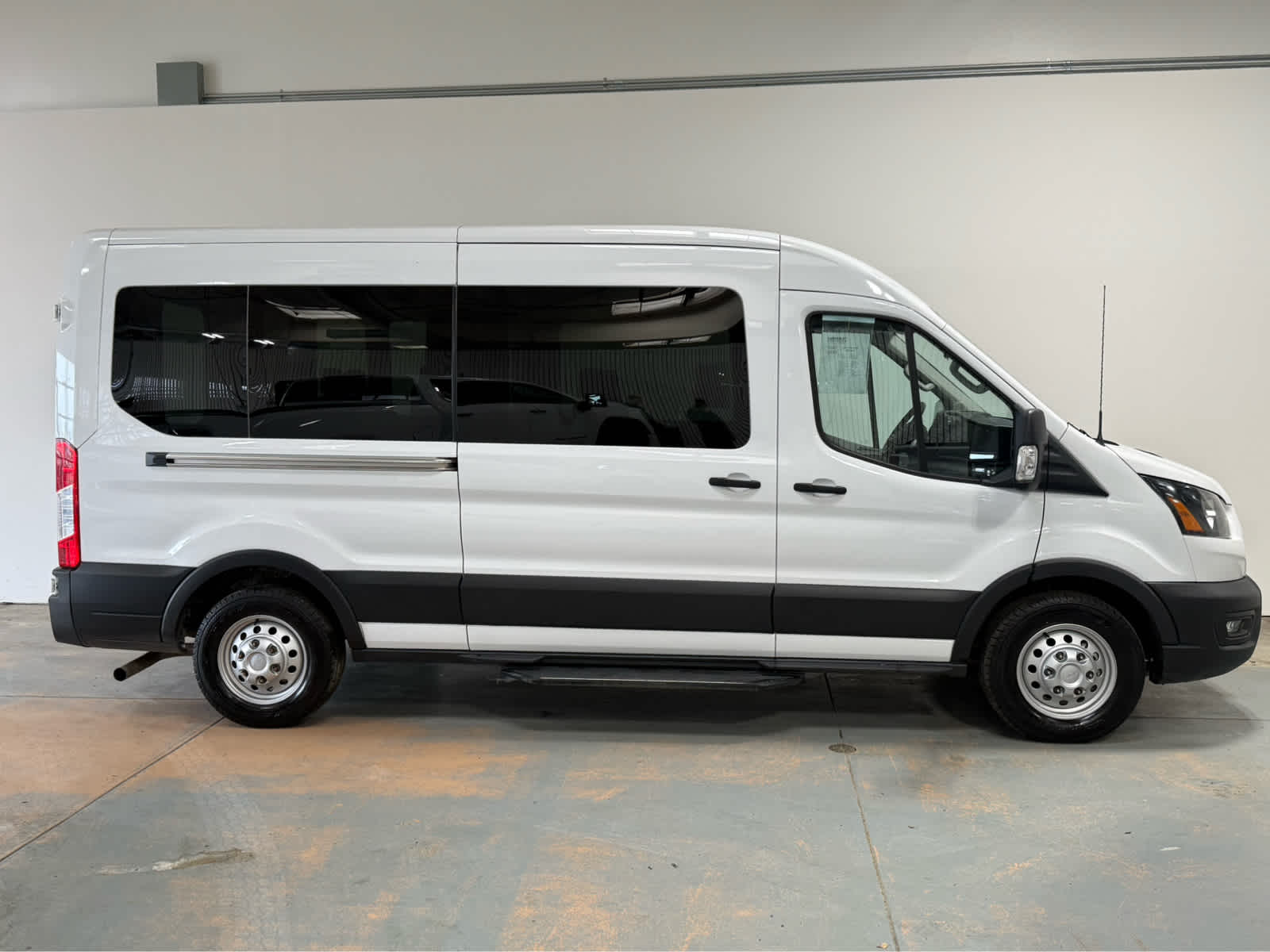2023 Ford Transit Passenger Wagon XL