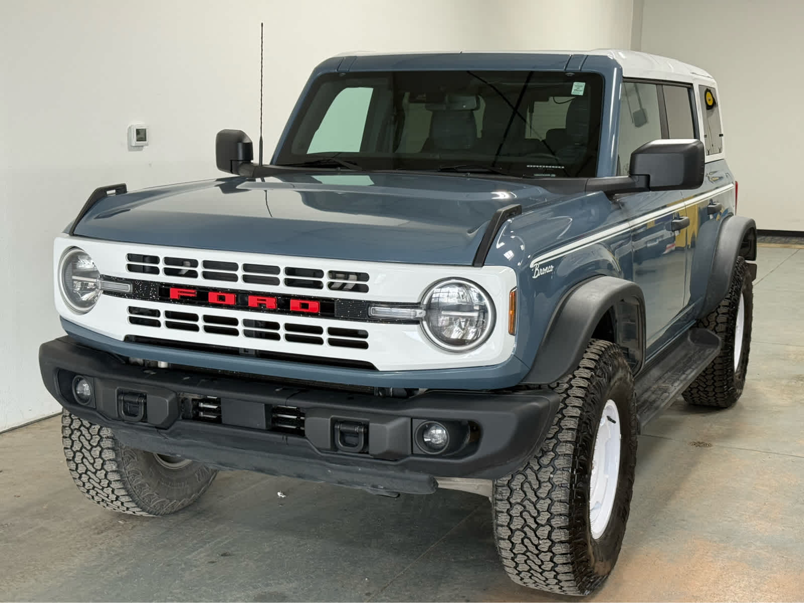 2025 Ford Bronco Heritage Edition 4x4's photo