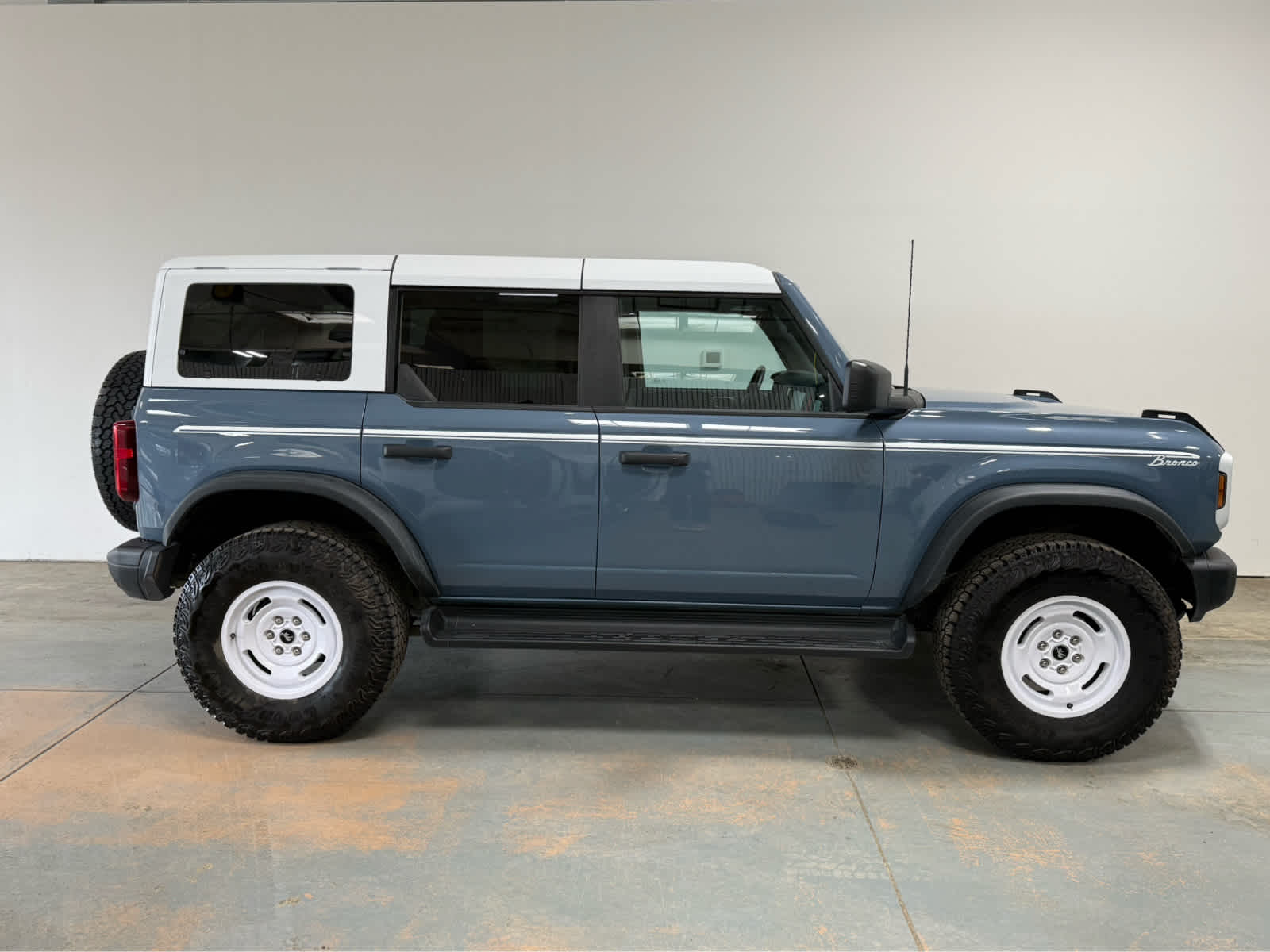 2025 Ford Bronco Heritage Edition