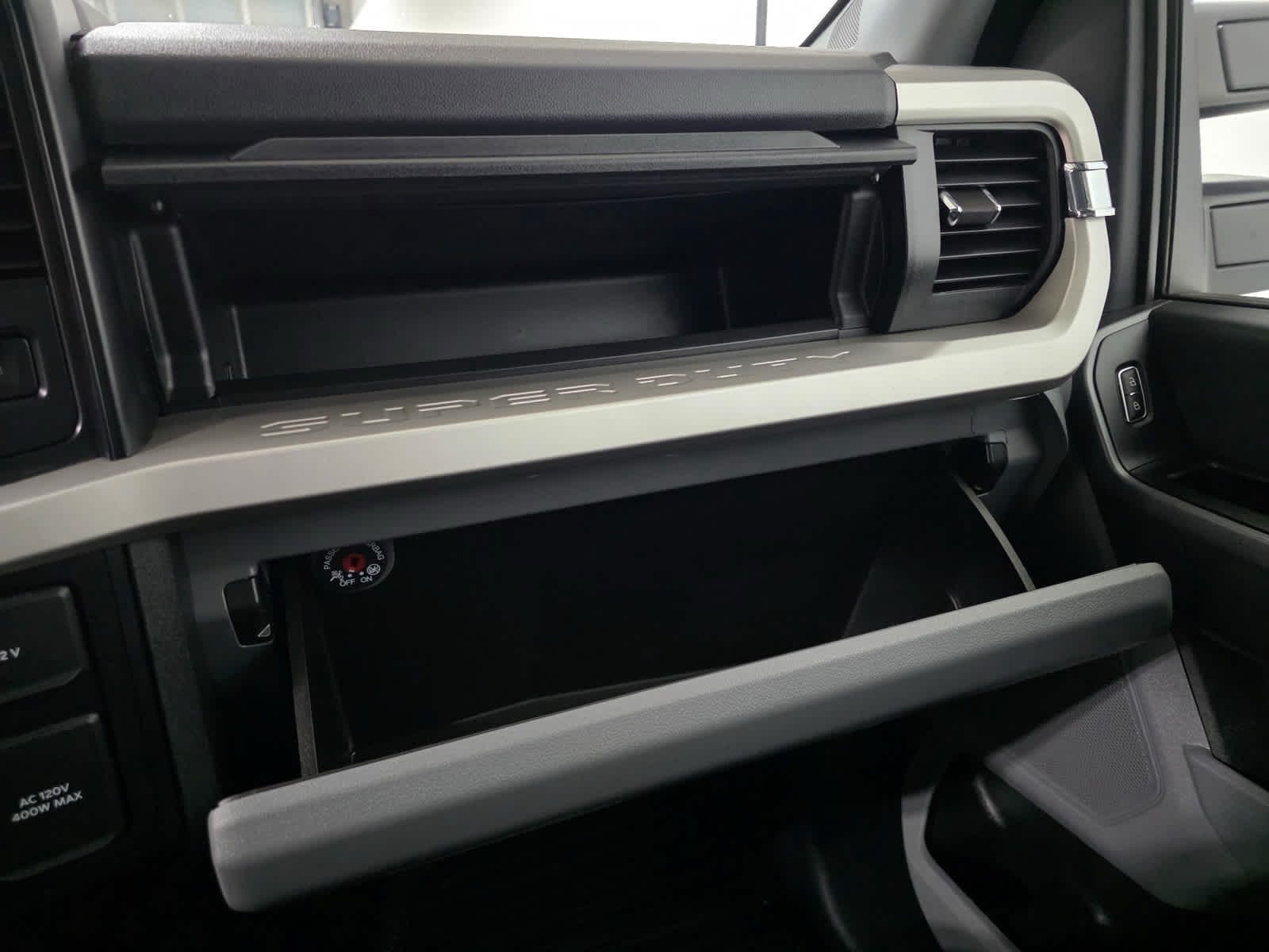 2025 Ford Super Duty F-350 SRW XL