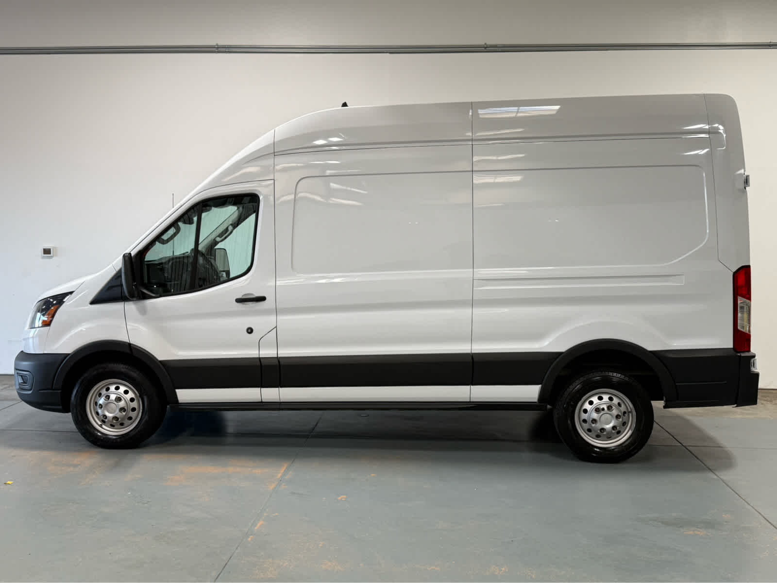 2022 Ford Transit Cargo Van T-250