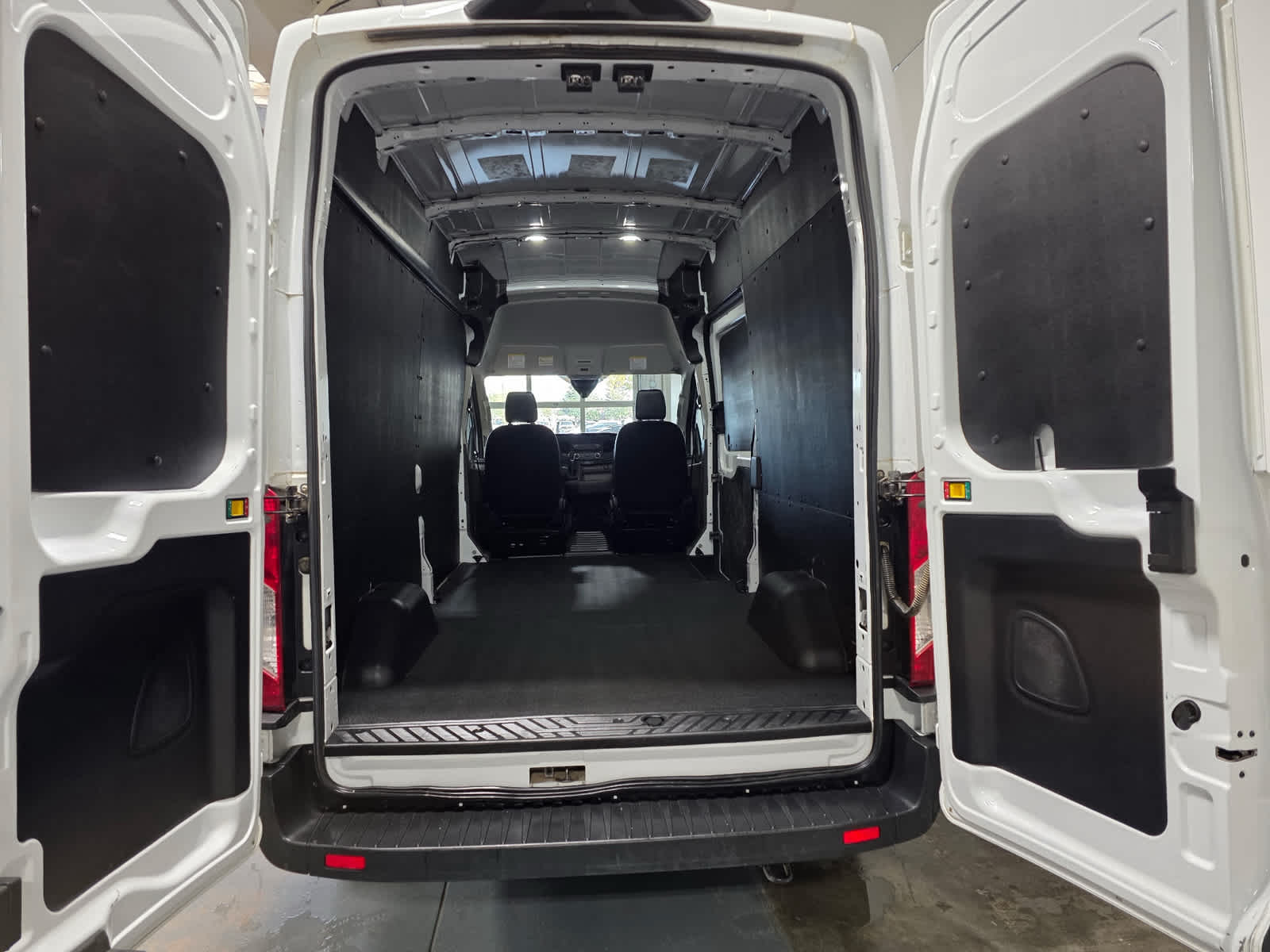 2025 Ford Transit Cargo Van T250HRCARAWDXL