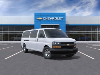 2025 Chevrolet Express Passenger 3500 1LS