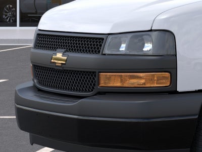 2025 Chevrolet Express Passenger 1LS