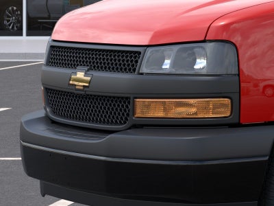 2026 Chevrolet Express Passenger 1LS