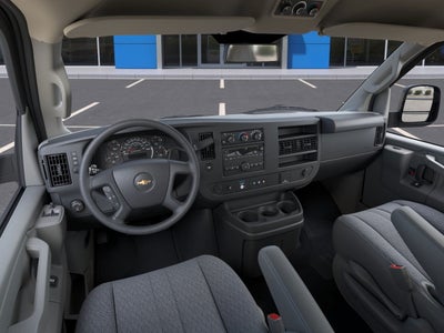 2025 Chevrolet Express Passenger 3500 1LS