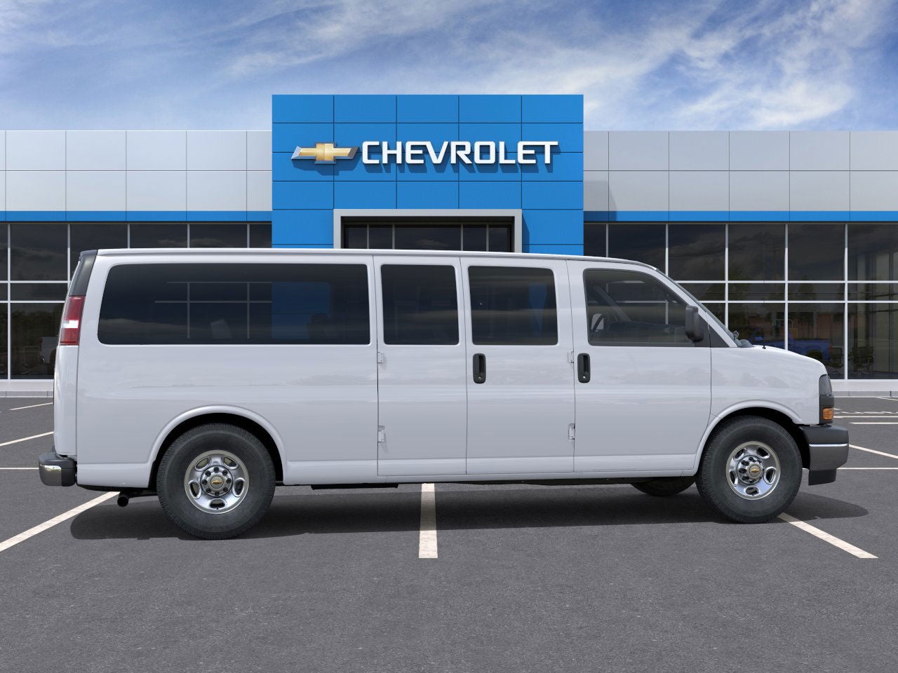 2025 Chevrolet Express Passenger 3500 1LS