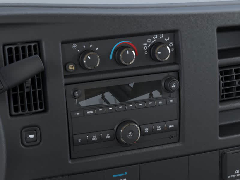 2025 Chevrolet Express Passenger 3500 1LS