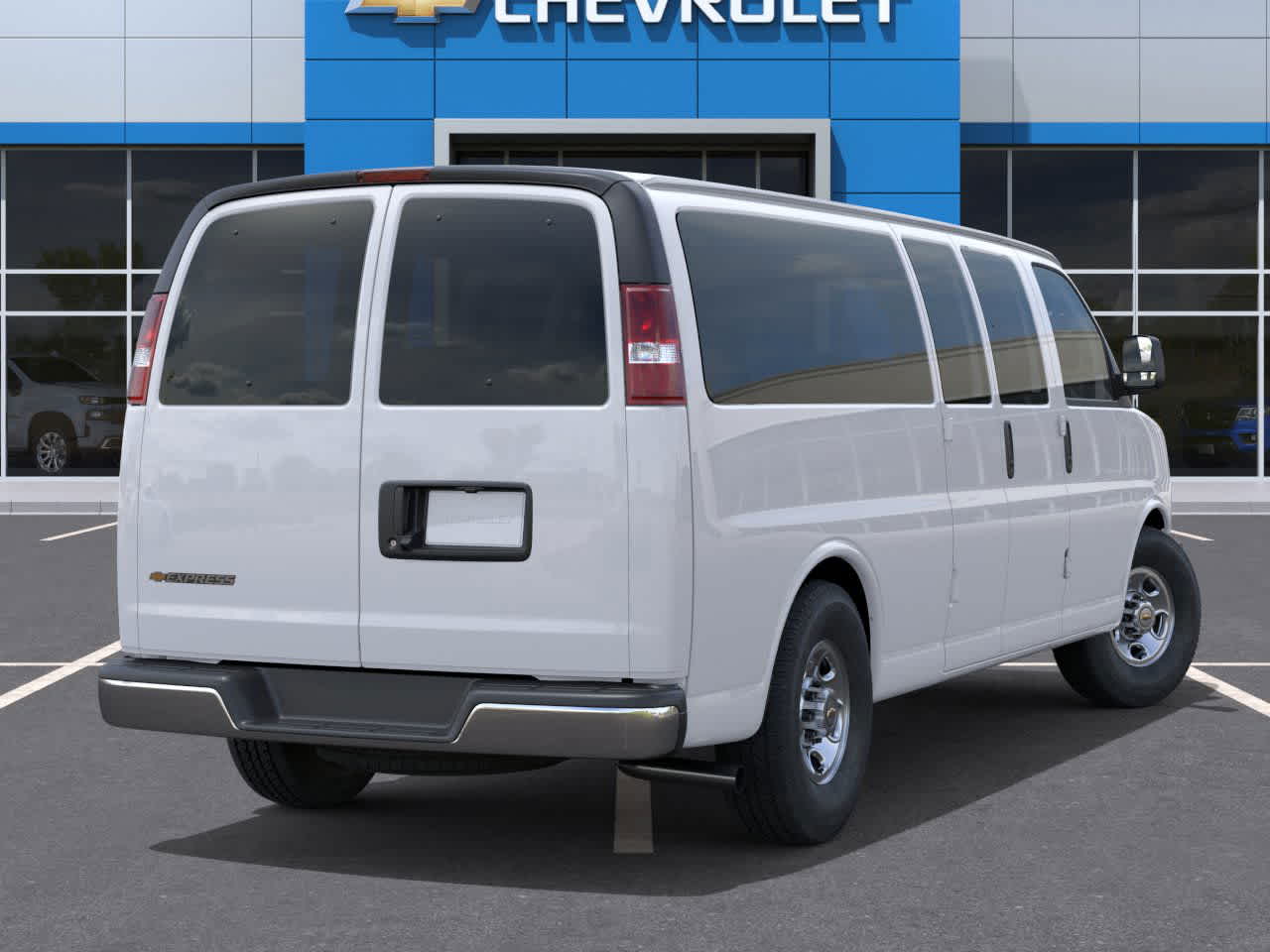 2025 Chevrolet Express Passenger 3500 1LS