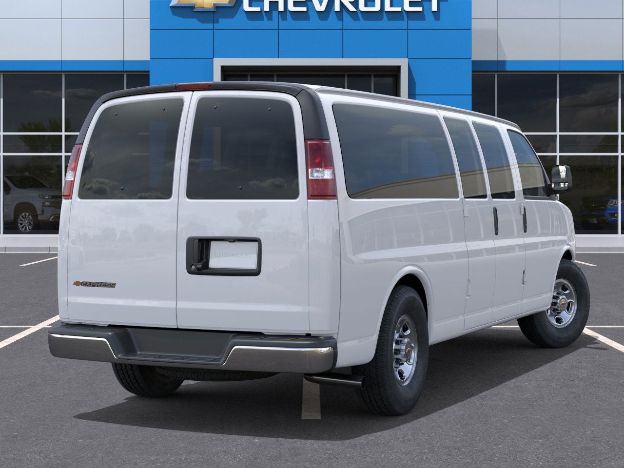 2025 Chevrolet Express Passenger 3500 1LS