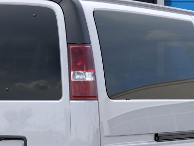 2025 Chevrolet Express Passenger 3500 1LS
