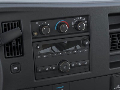 2025 Chevrolet Express Passenger 3500 1LS