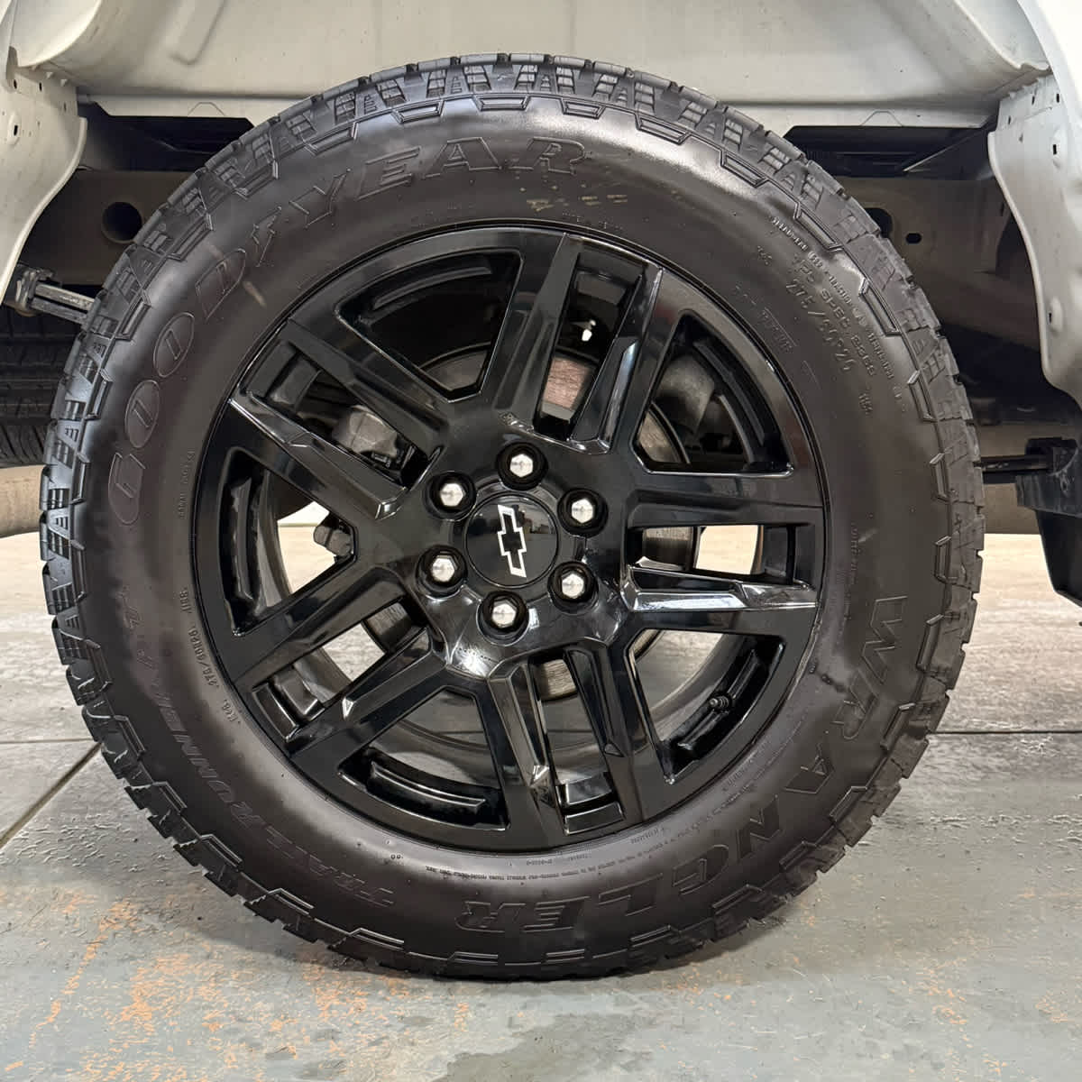 2025 Chevrolet Silverado 1500 Custom