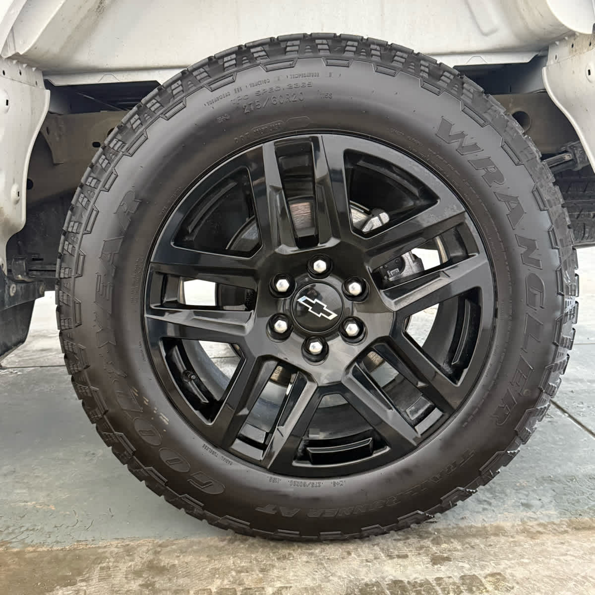 2025 Chevrolet Silverado 1500 Custom