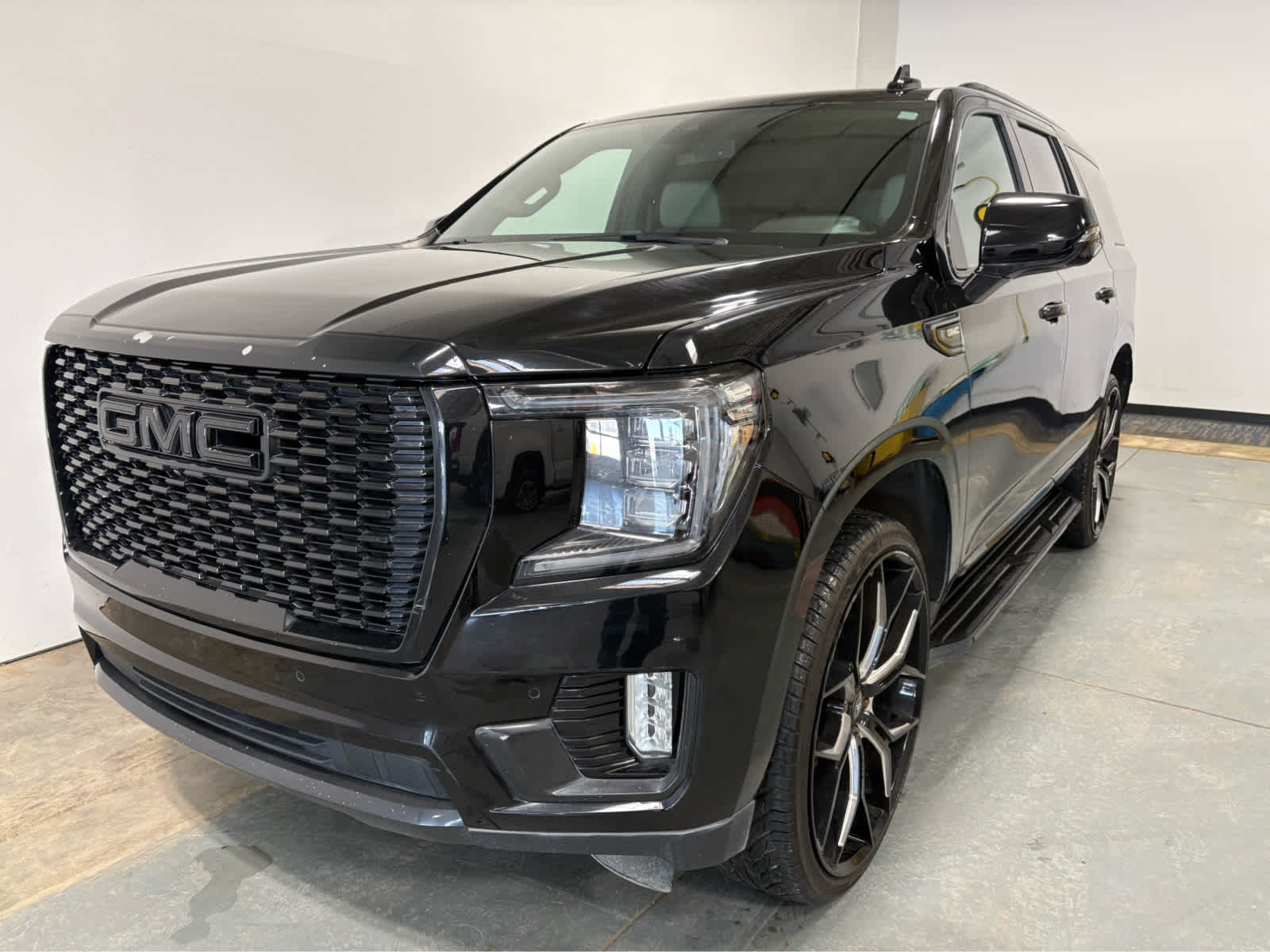 2022 GMC Yukon SLT