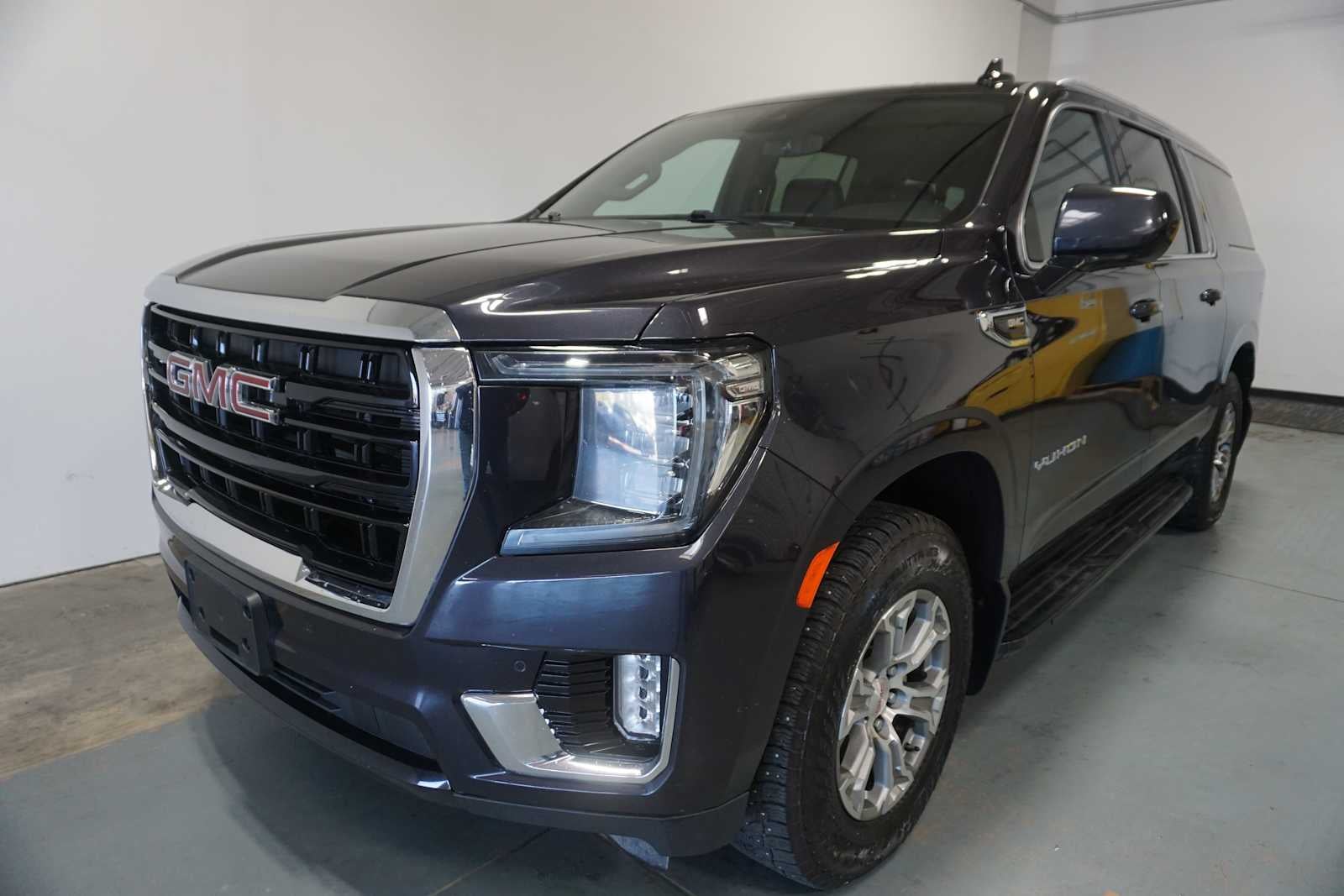 2024 GMC Yukon XL SLE