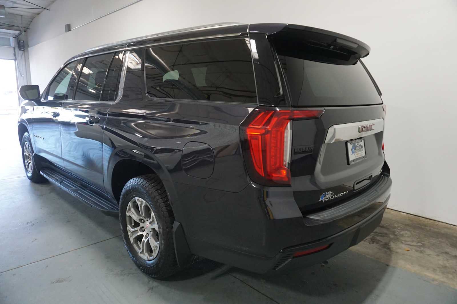 2024 GMC Yukon XL SLE