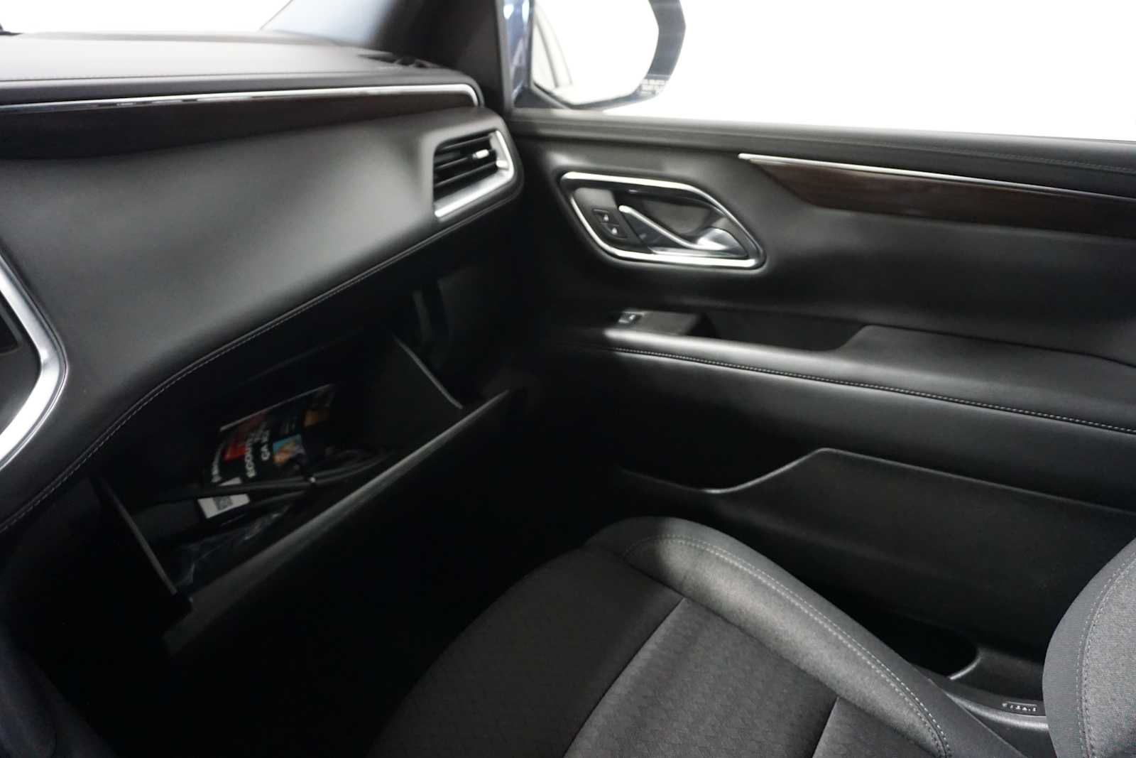 2024 GMC Yukon XL SLE