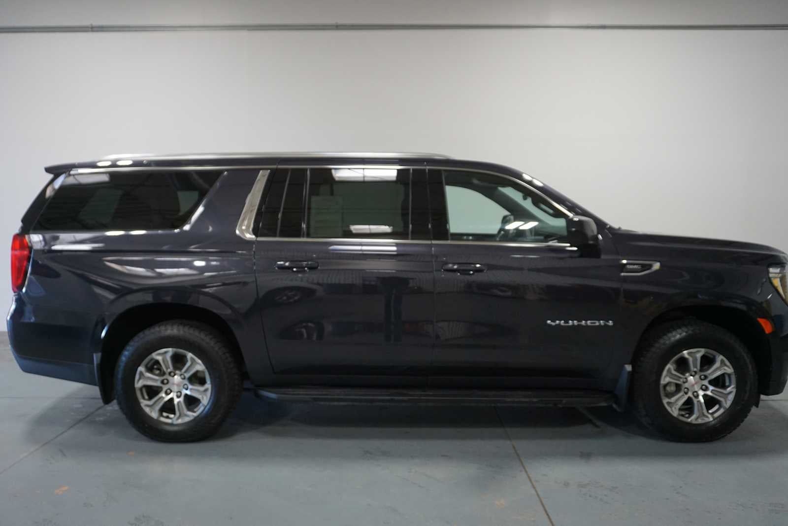 2024 GMC Yukon XL SLE