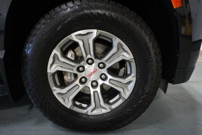 2024 GMC Yukon XL SLE