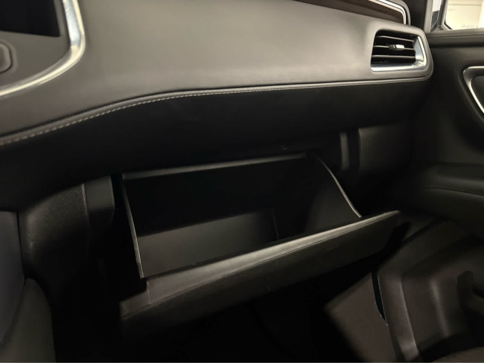 2024 GMC Yukon XL SLE