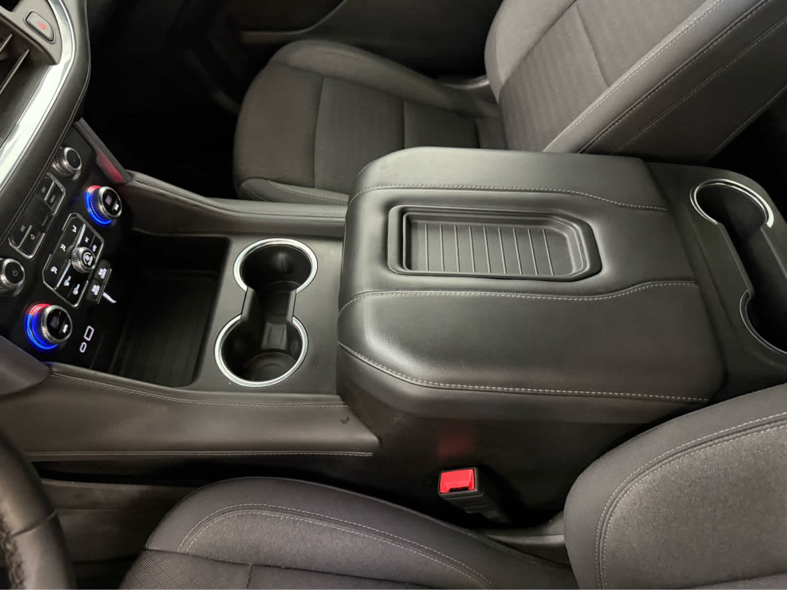 2024 GMC Yukon XL SLE
