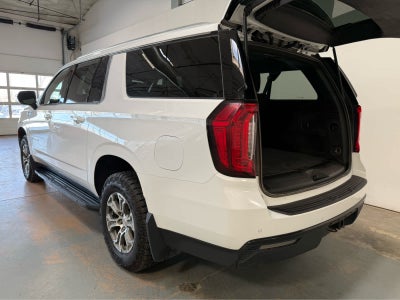 2024 GMC Yukon XL SLE