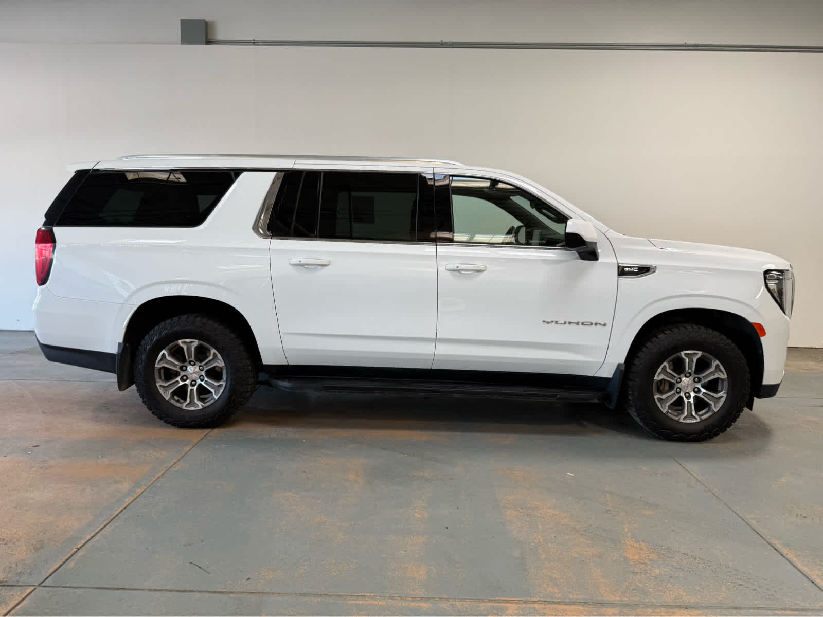 2024 GMC Yukon XL SLE