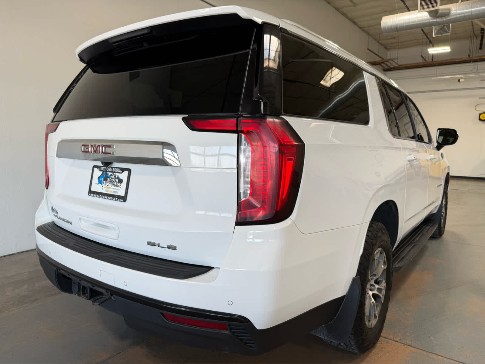 2024 GMC Yukon XL SLE
