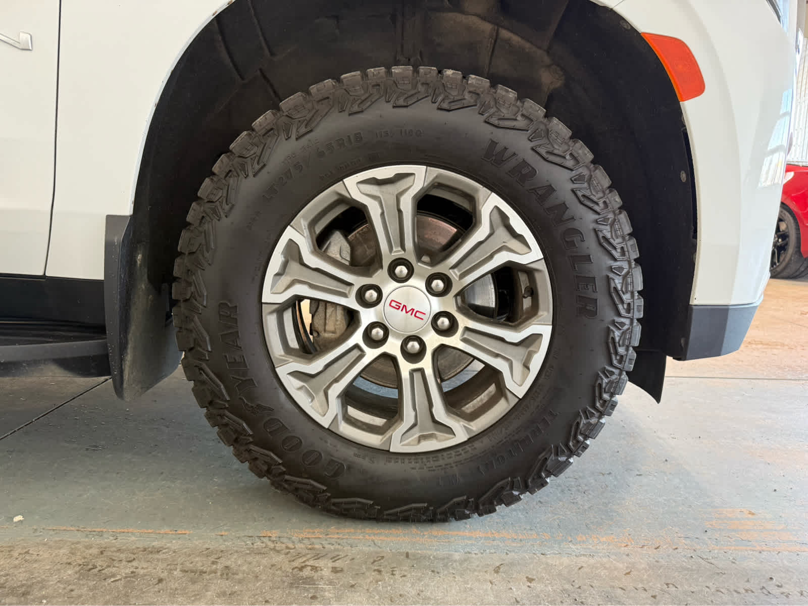 2024 GMC Yukon XL SLE