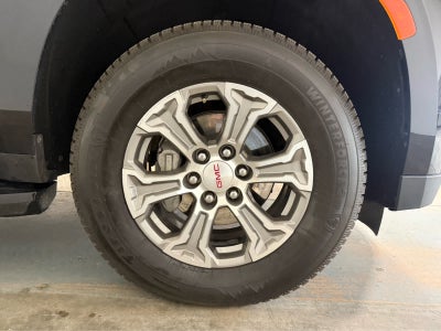 2024 GMC Yukon XL SLE