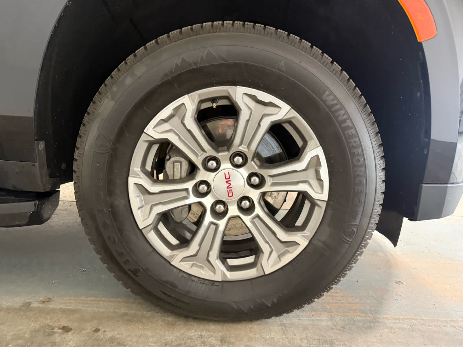 2024 GMC Yukon XL SLE