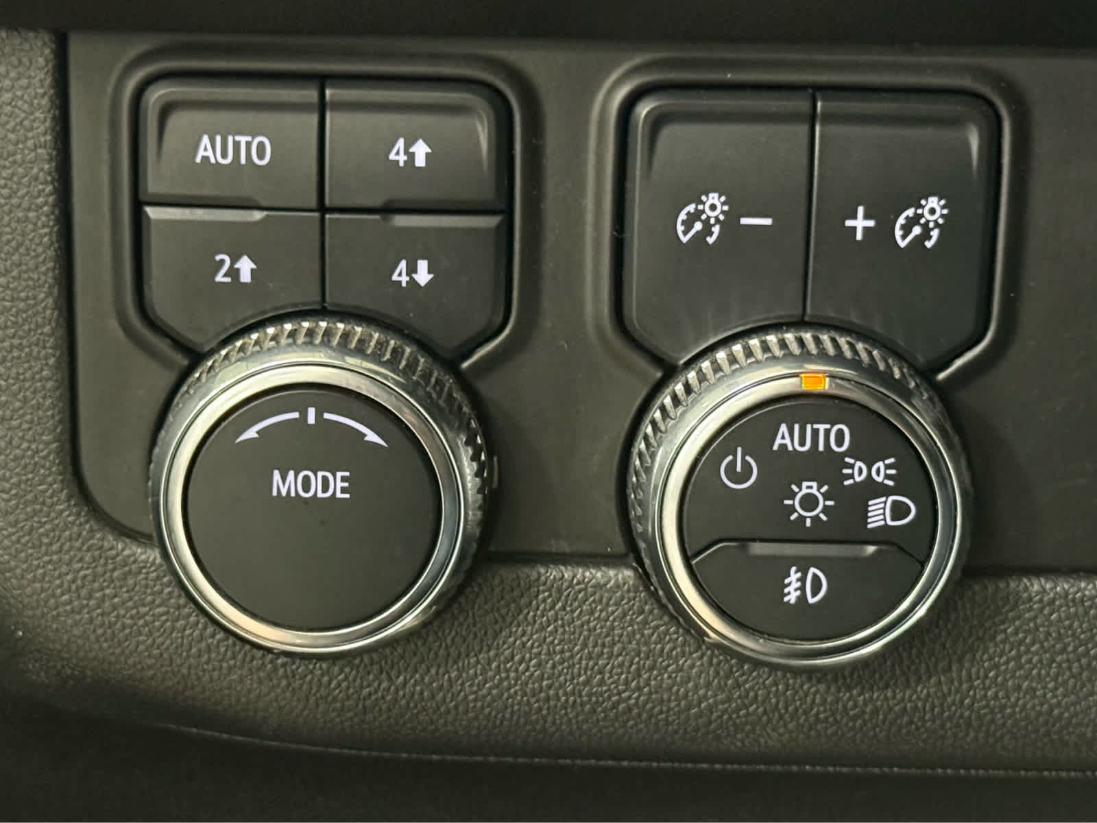 2024 GMC Yukon XL SLE