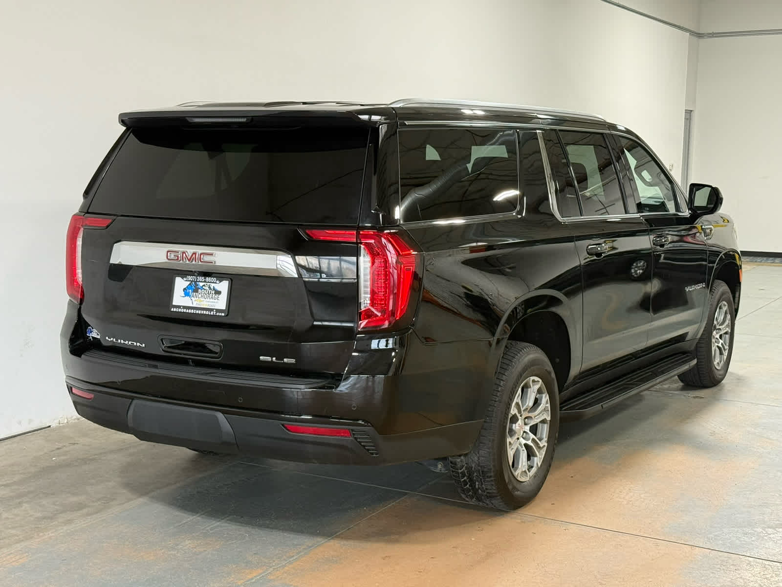 2024 GMC Yukon XL SLE