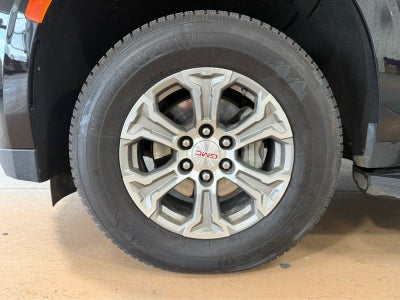 2024 GMC Yukon XL SLE