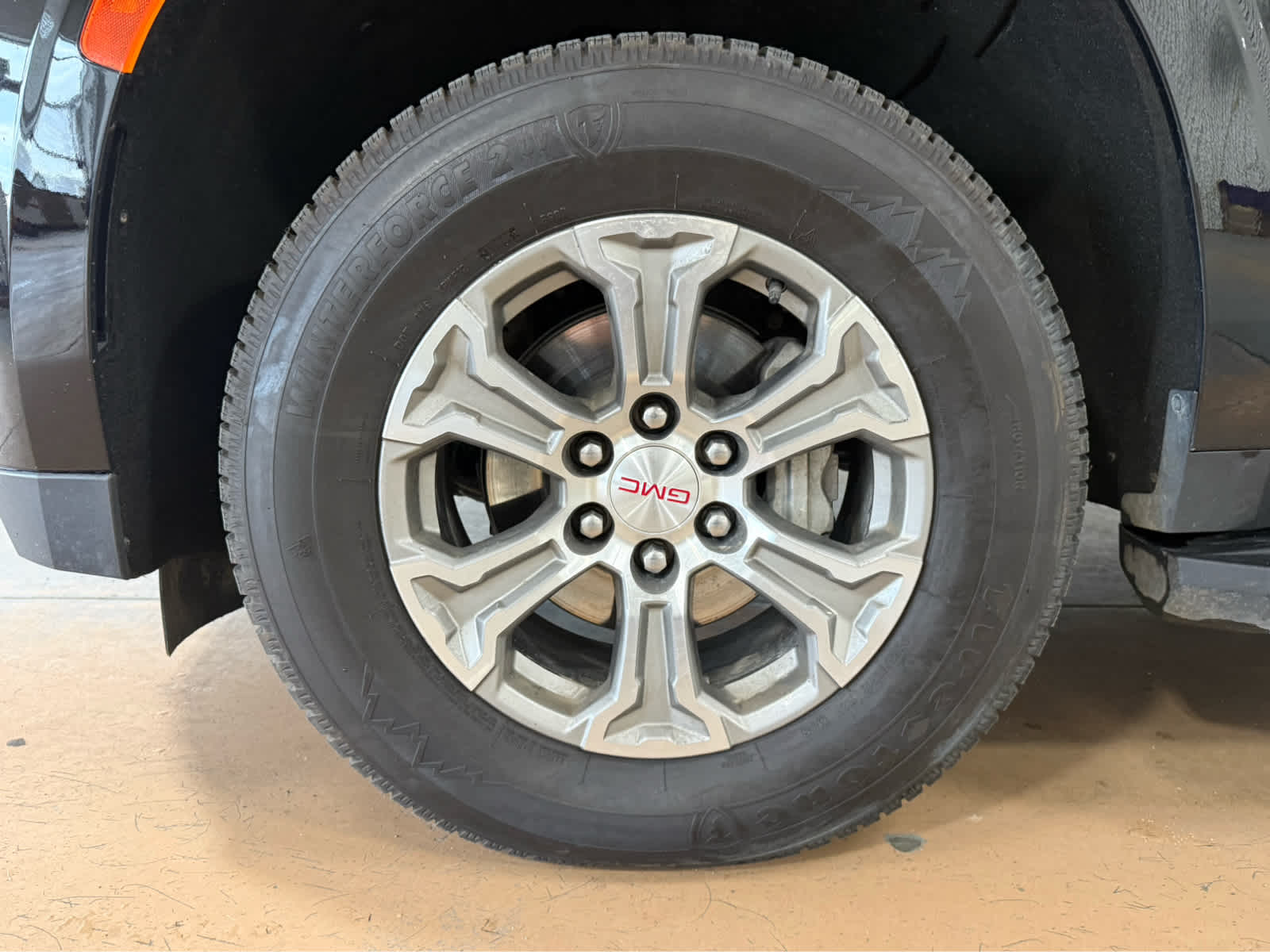 2024 GMC Yukon XL SLE