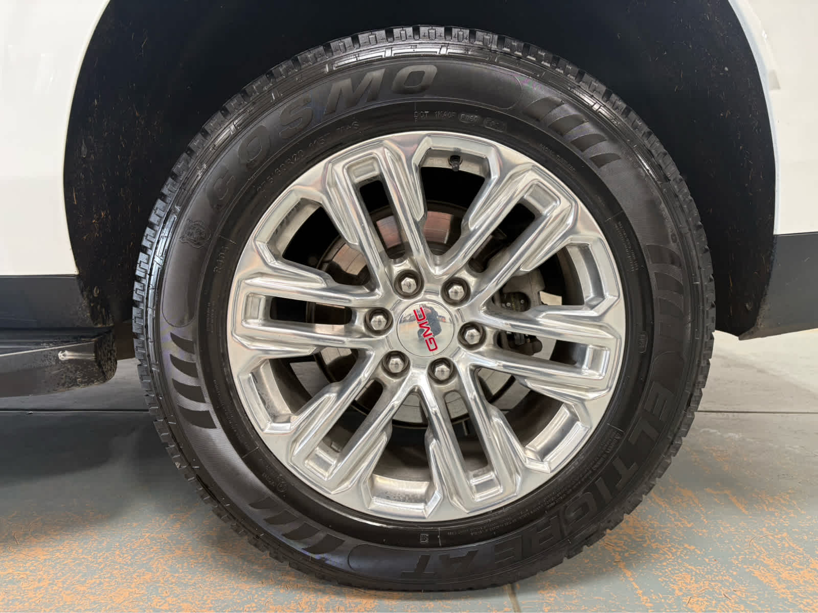 2024 GMC Yukon XL SLT