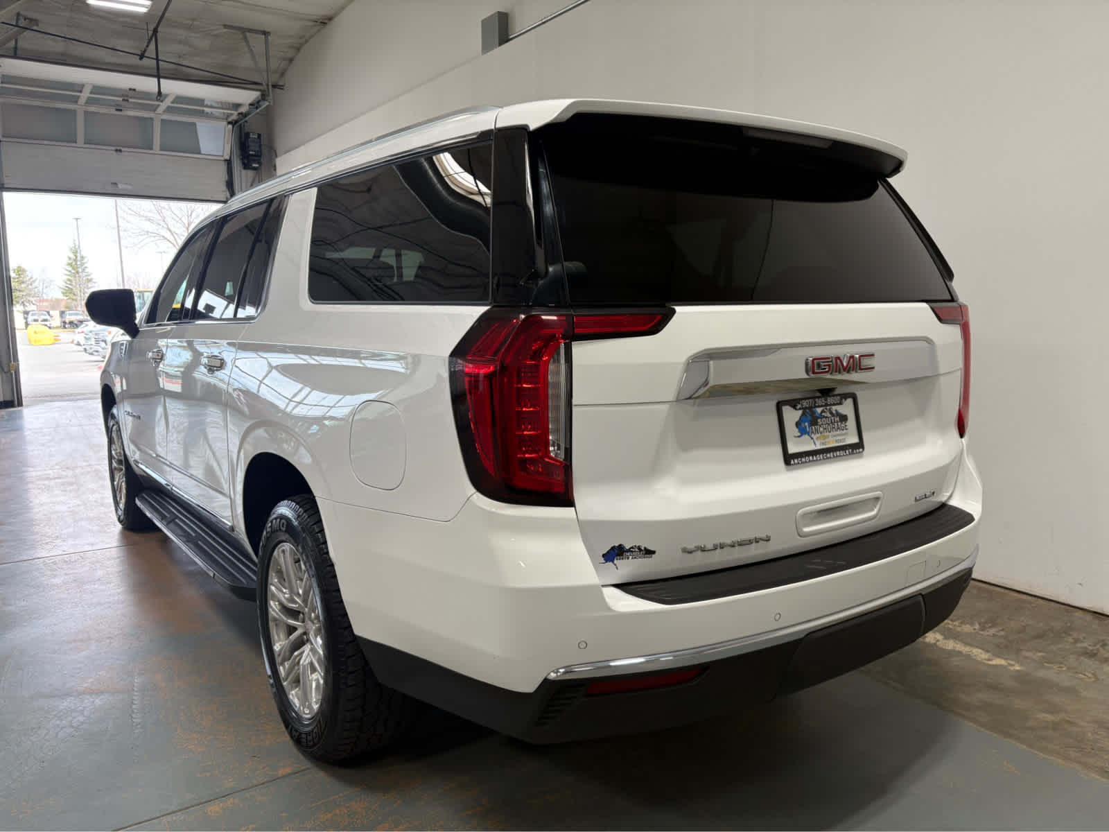 2024 GMC Yukon XL SLT