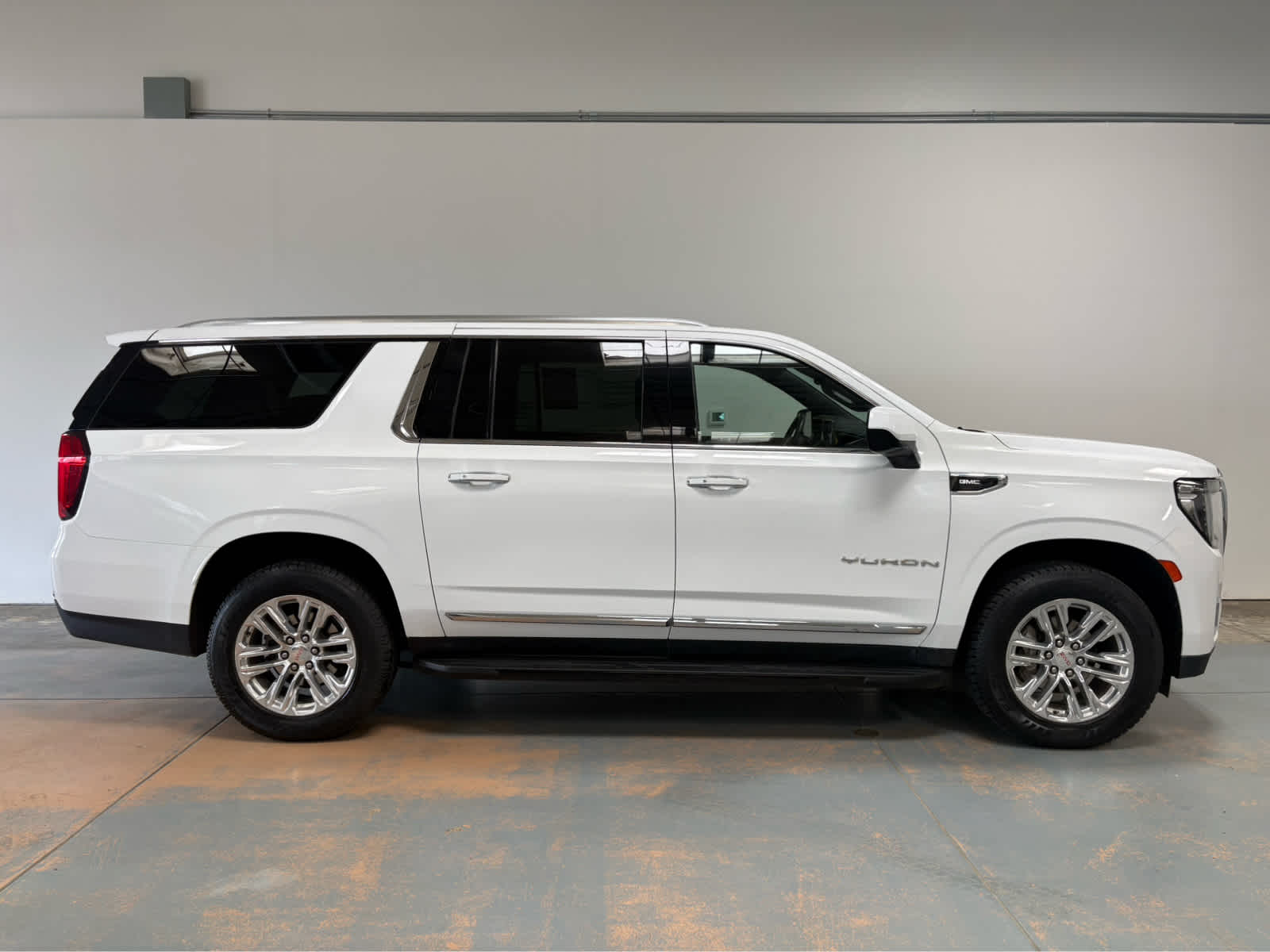 2024 GMC Yukon XL SLT