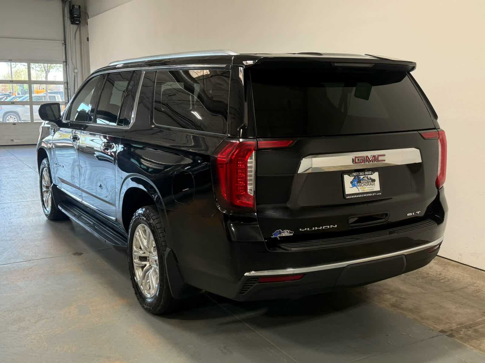 2023 GMC Yukon XL SLT