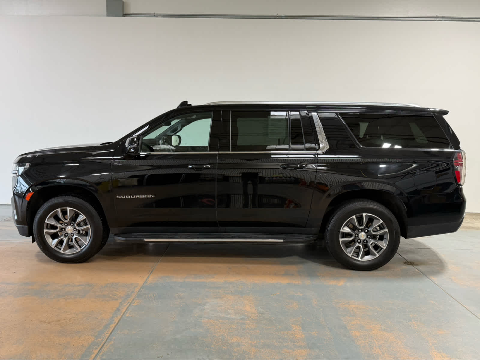 2024 Chevrolet Suburban LT