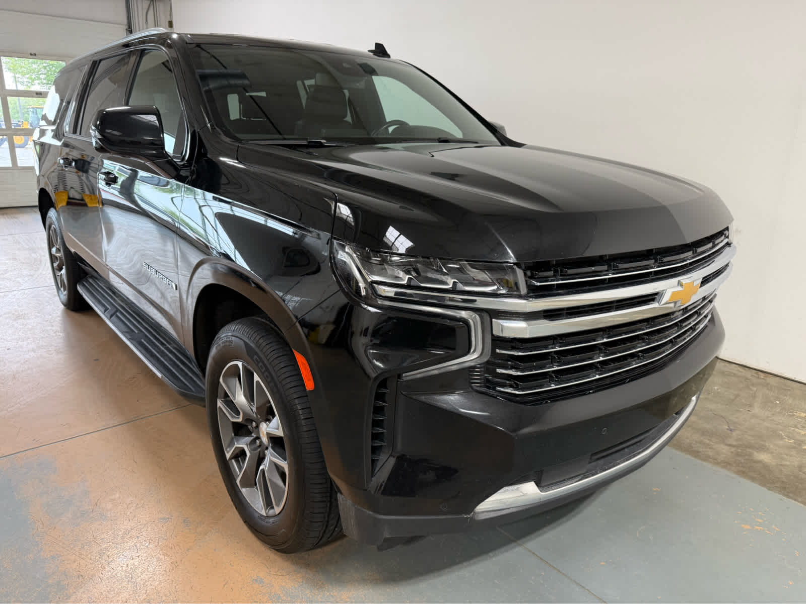 2024 Chevrolet Suburban LT