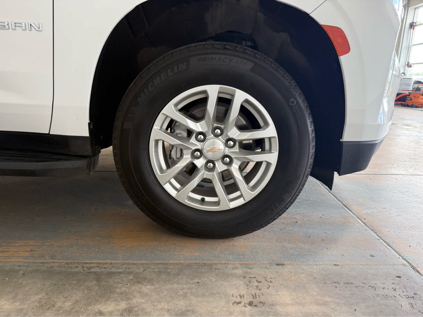 2024 Chevrolet Suburban LT