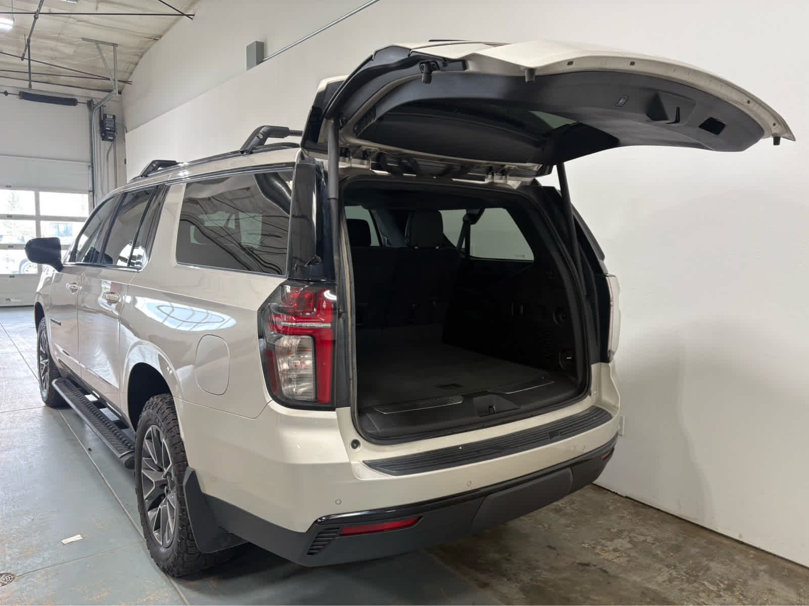 2023 Chevrolet Suburban Z71
