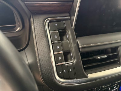 2024 Chevrolet Suburban Premier
