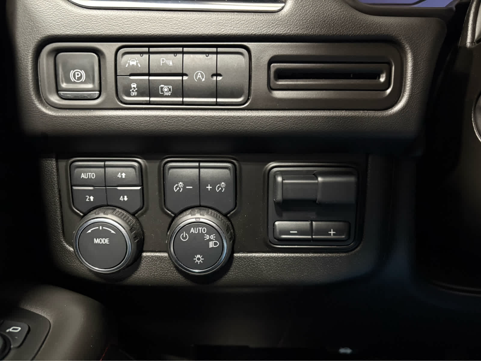 2024 Chevrolet Tahoe RST